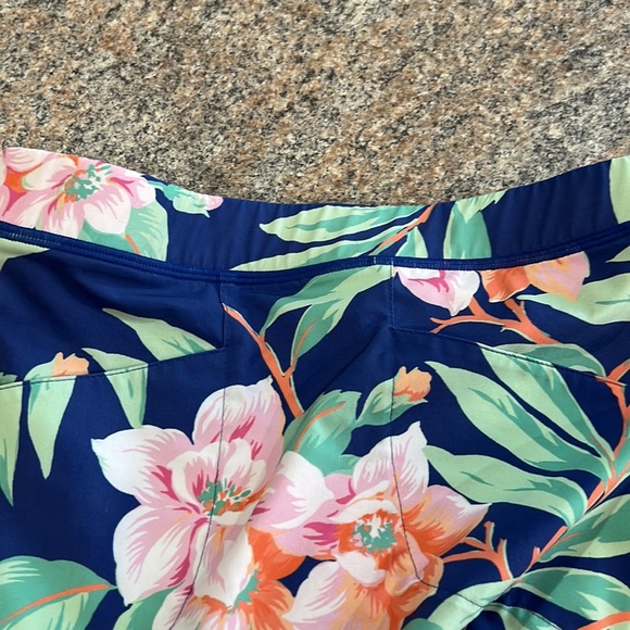 Polo Ralph Lauren skort, size medium - Picture 4 of 7